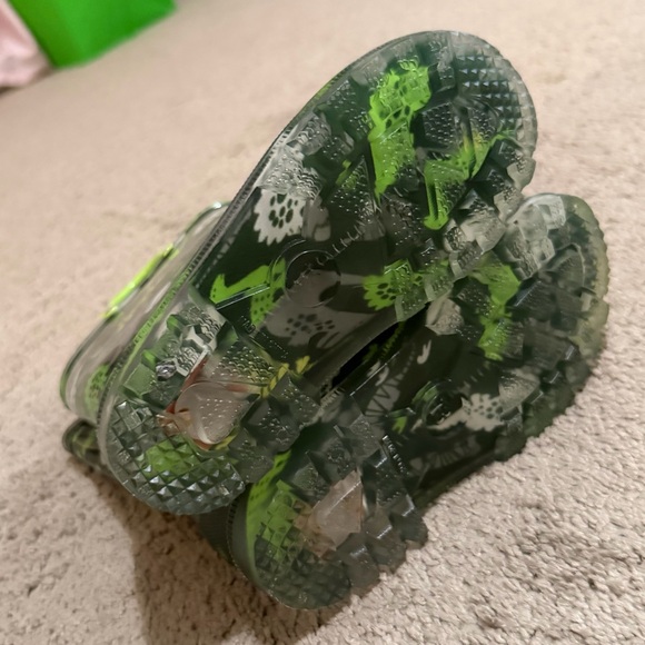 Light Up, Dinosaur Print Kids Rain Boots Size 13 - Picture 8 of 8